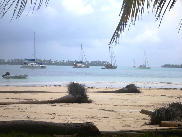 Swimming Pool, East Holandes apparently very popular between November & April